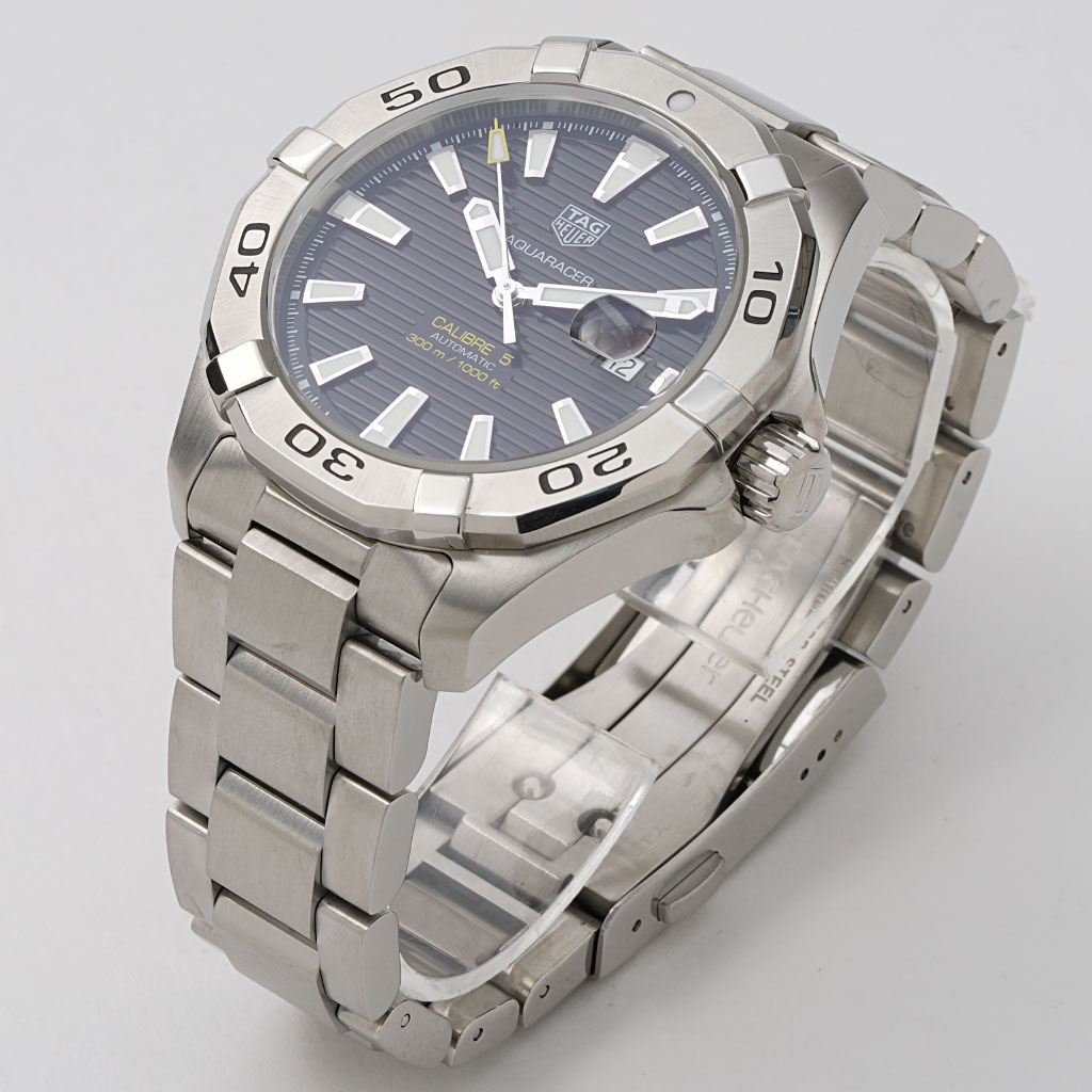 Tag Heuer Aquaracer With Black Dial | New York Jewelers Chicago