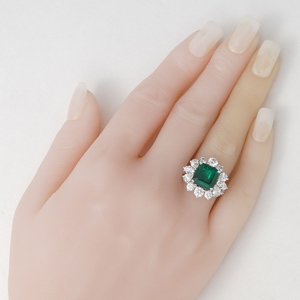 Emerald Gemstone and Asscher Cut Diamond Rolling Ring – Ashley Zhang Jewelry